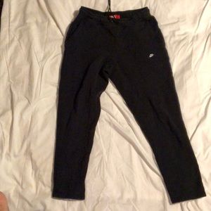 Nike men’s Capri joggers